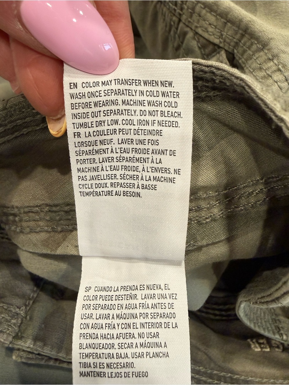 American Eagle Outfitters Women's Camo Cargo Pants - Green - Picture 9 of 9